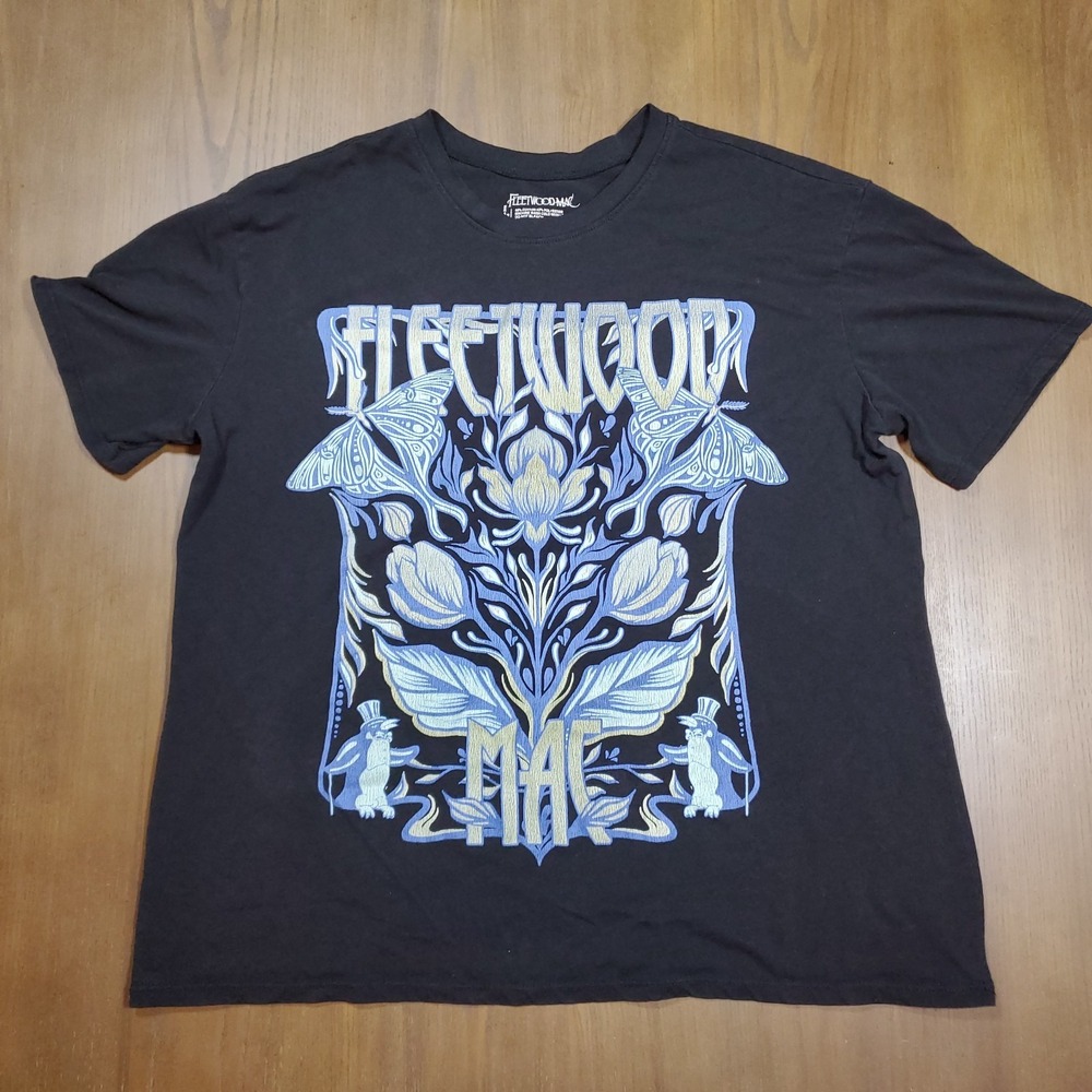 Fleetwood Mac On Tour Rock Band T-Shirt Size XL Black Blue Penguin Butterflies